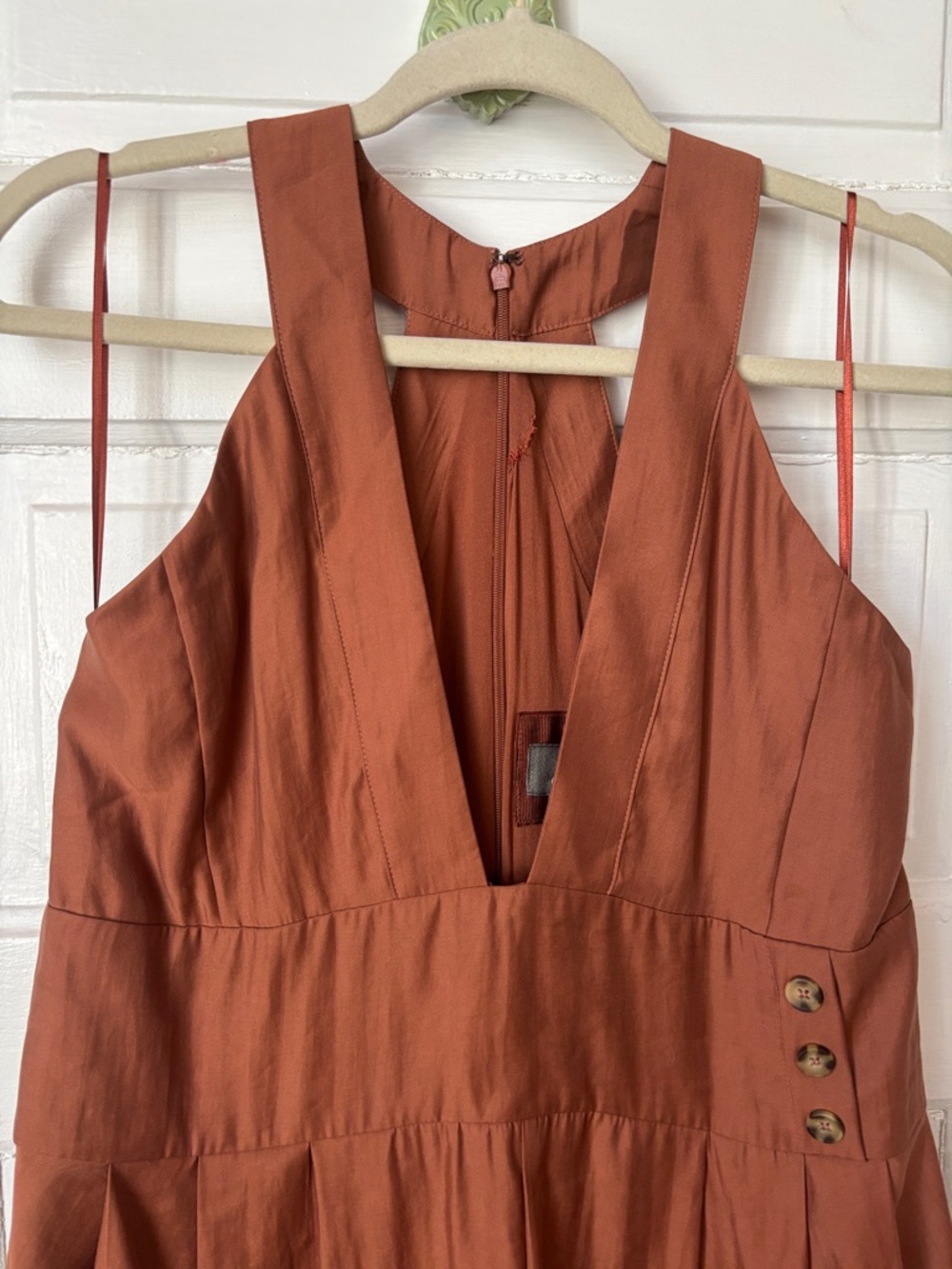 Deep V-Neck Rust Romper - Picture 4 of 13